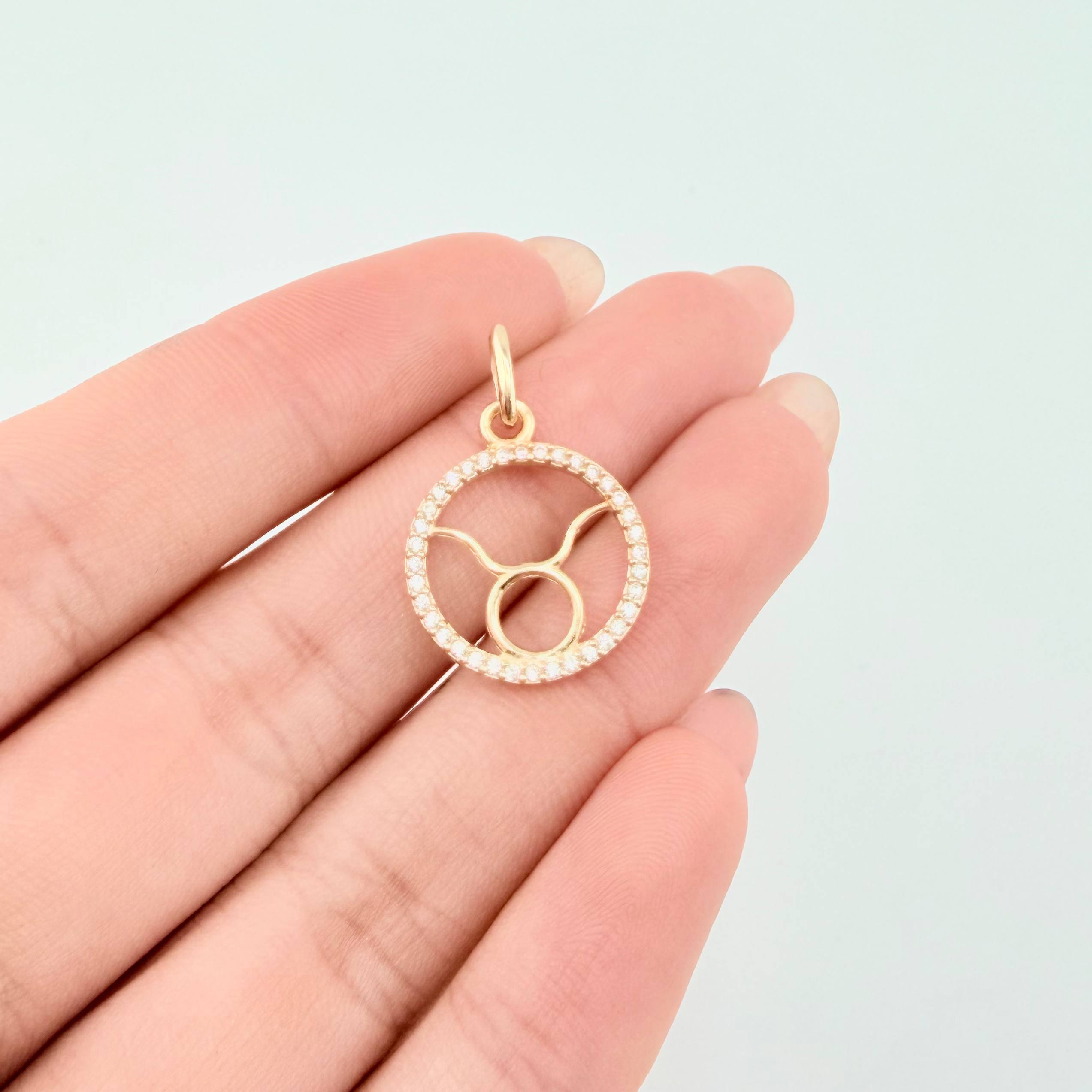 Dije Signo Tauro 1.25gr / 2.05cm / Oro Amarillo 18K