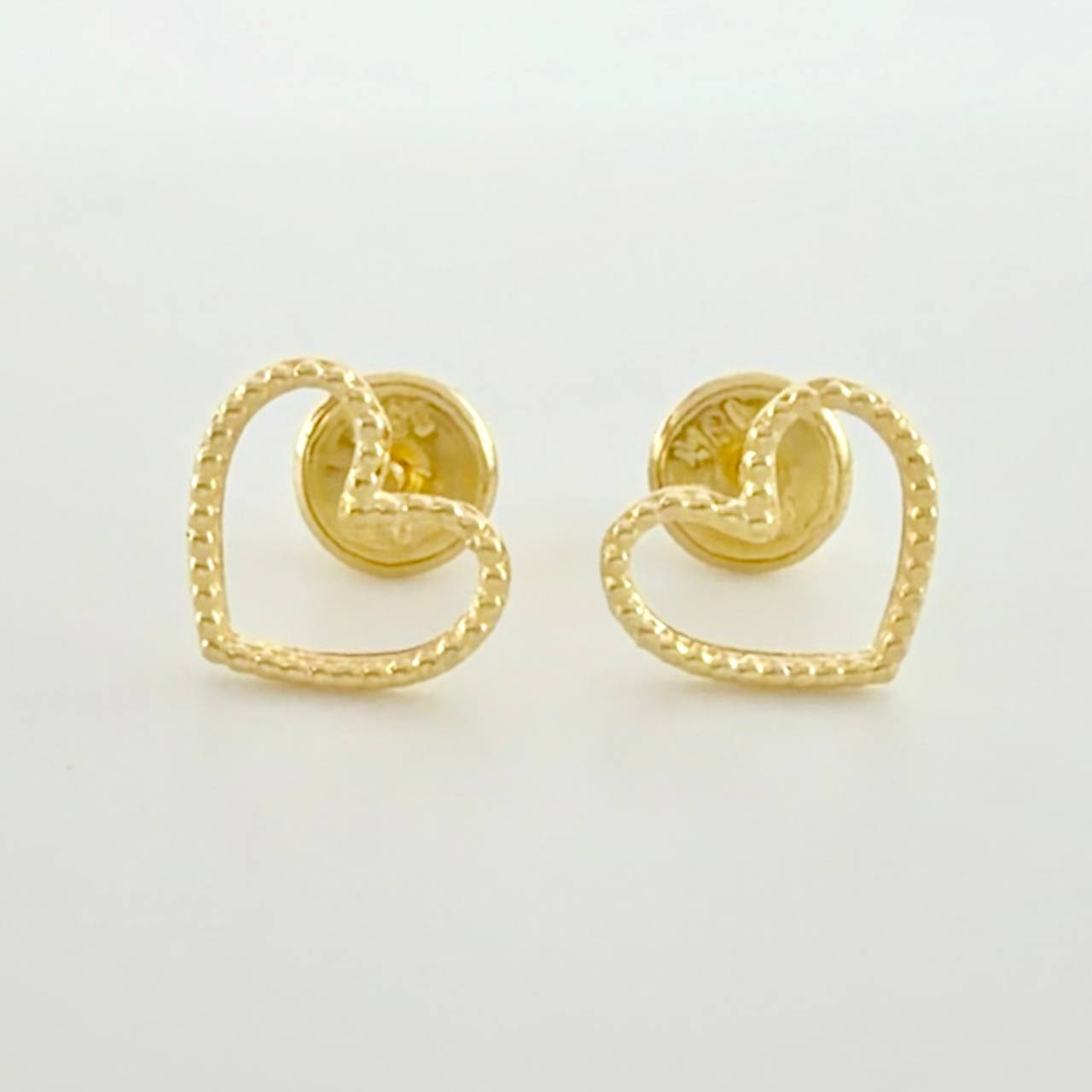Topos Silueta Corazón Diamantado 0.8g / 8mm Oro Amarillo 18K