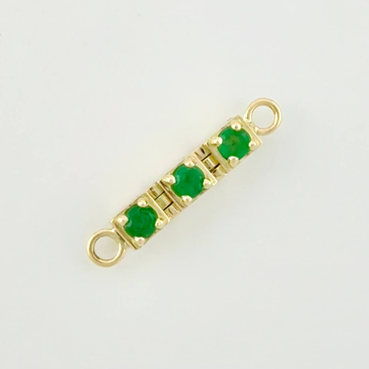 Herraje Trilogía Vertical Esmeraldas 15pts 1.15g / 1.7cm Oro Amarillo 18K