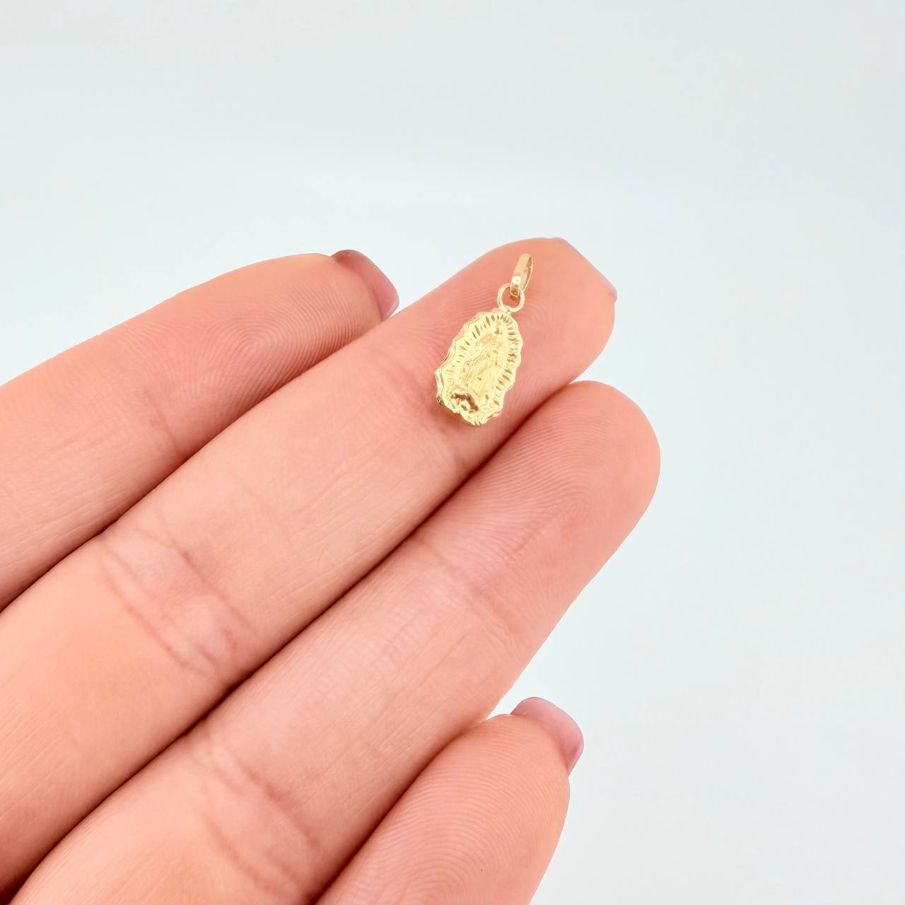 Dije Silueta Virgen Guadalupe 0.35g / 1.7cm Oro Amarillo 18K