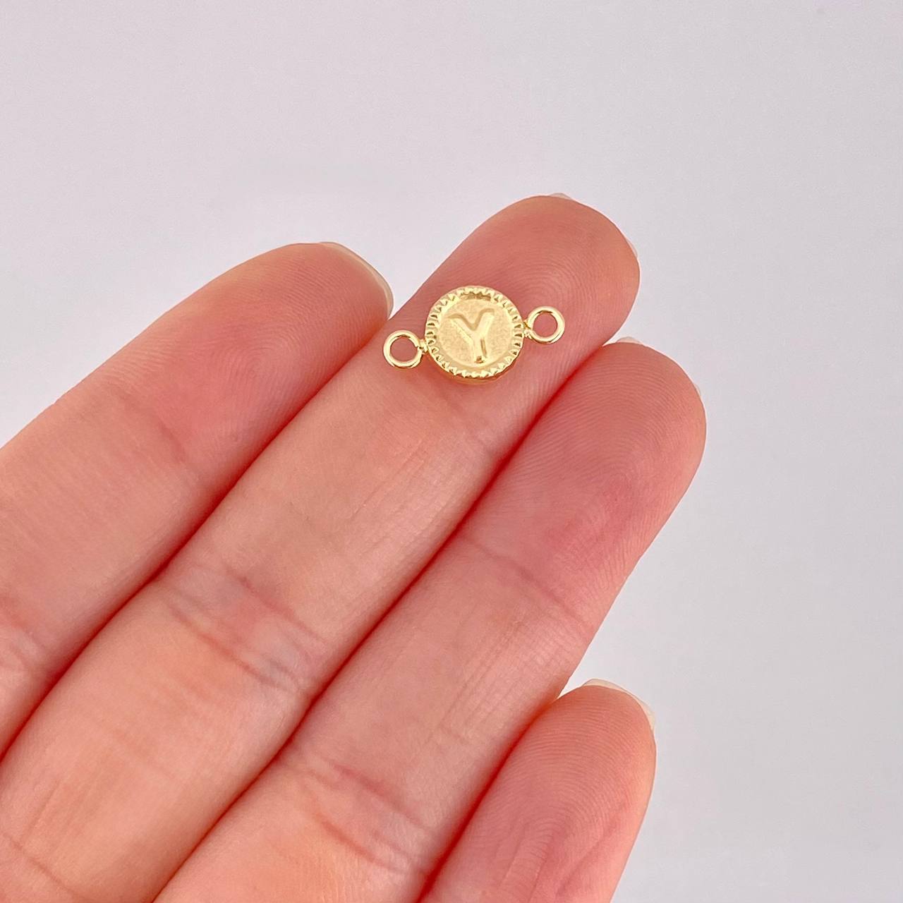 Herraje Circulo Letra Y 0.4g / 1.5cm Oro Amarillo 18K