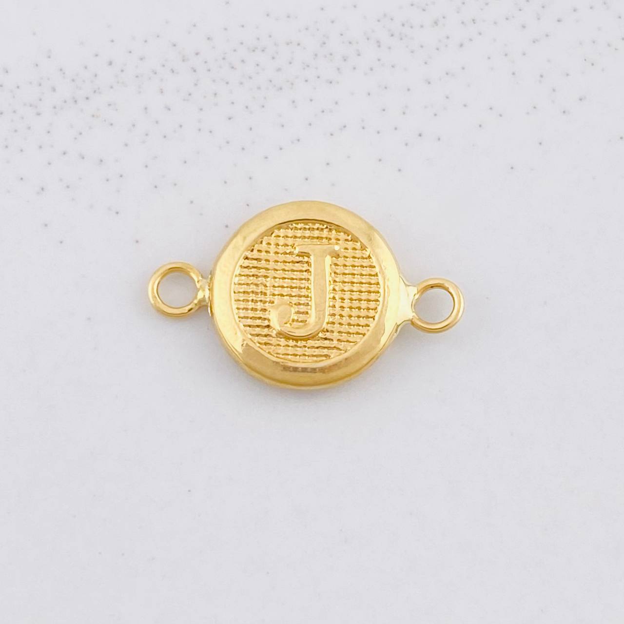 Herraje Circulo Letra J 0.35g / 1.5cm Oro Amarillo 18K