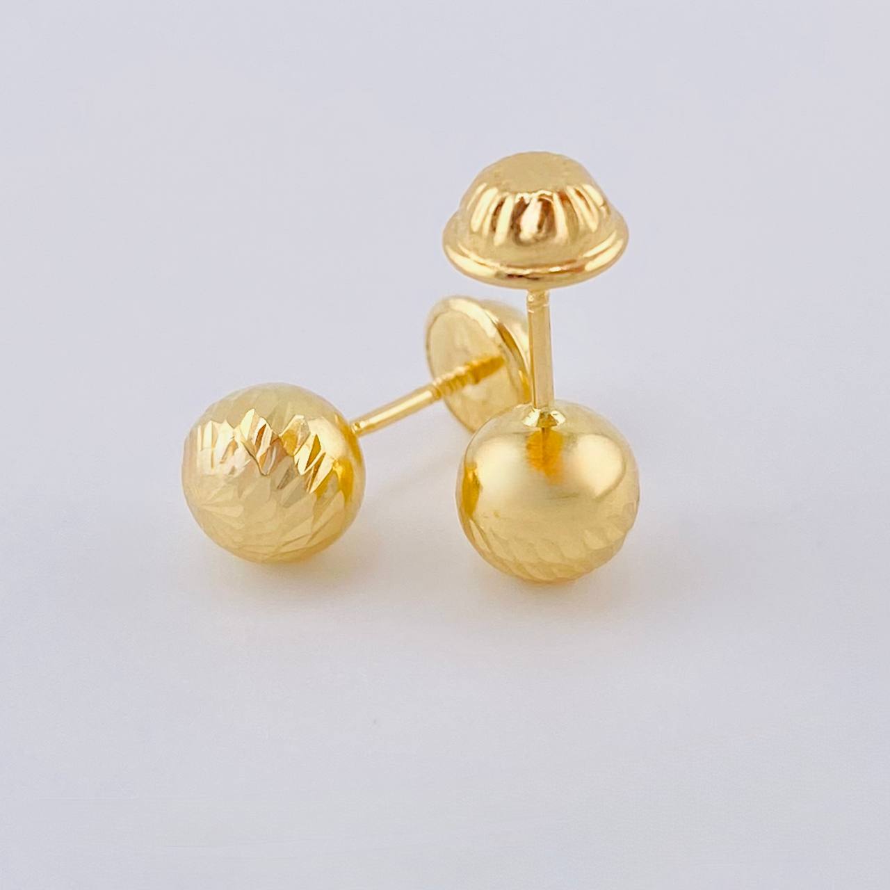 Topos Bola Diamantada 0.8 g / 6 mm Oro Amarillo 18K