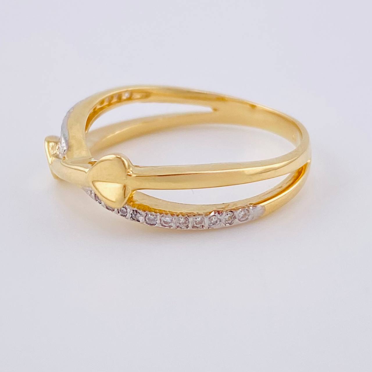 Anillo Entrelezado Corazones 3.55 g / T7 1/4 Oro Amarillo 18K