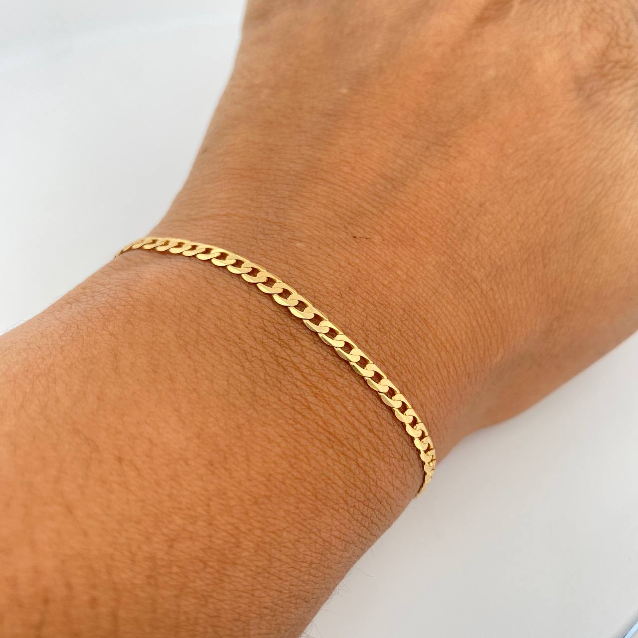 Pulso Cubano 3.65gr / 21.3cm / 3mm Plana Oro Amarillo +0 18K &