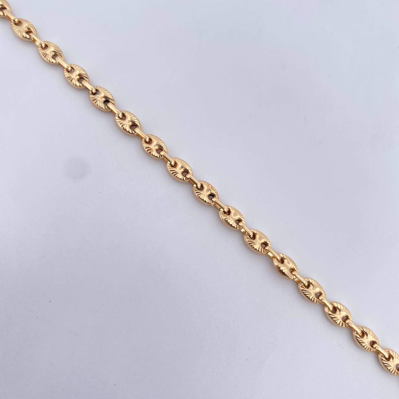 Pulso GC 4.55gr / 21.8cm / 4mm Diamantado Oro Amarillo 18K &
