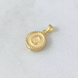 Dije Letra C Mate 0.55gr / 1.7cm / Circulo Bordeado Oro Amarillo 18K *