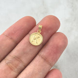 Dije Letra K Mate 0.6gr / 1.5cm / Circulo Cargador Bordeado Oro Amarillo 18K