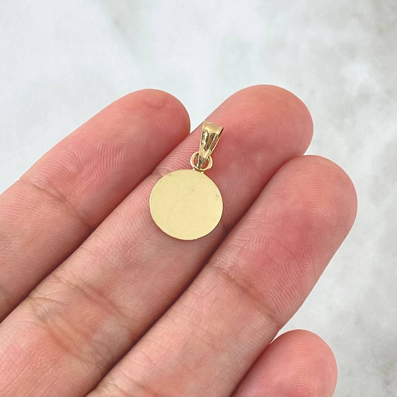 Dije Placa Circular 0.55gr / 1.8cm / Lisa Oro Amarillo 18K