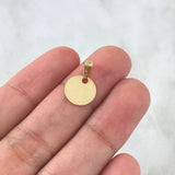 Dije Placa Circular Lisa 0.5gr / 1cm - 1.6cm / Cargador Interno Tallado Oro Amarillo 18K ©