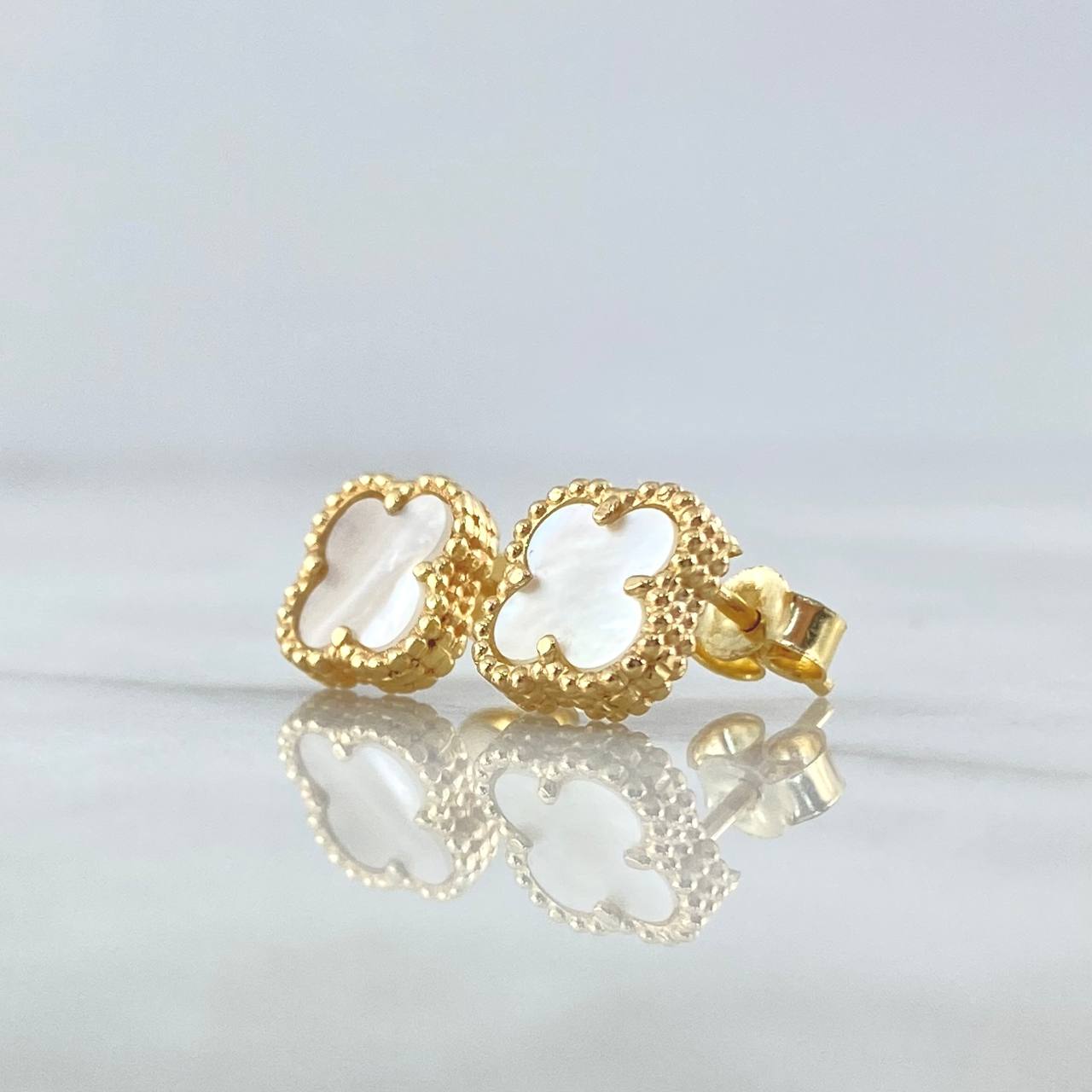 Topos Trebol Blanco 2.7gr / 1cm / Oro Amarillo Nac.Esp. 18K ©