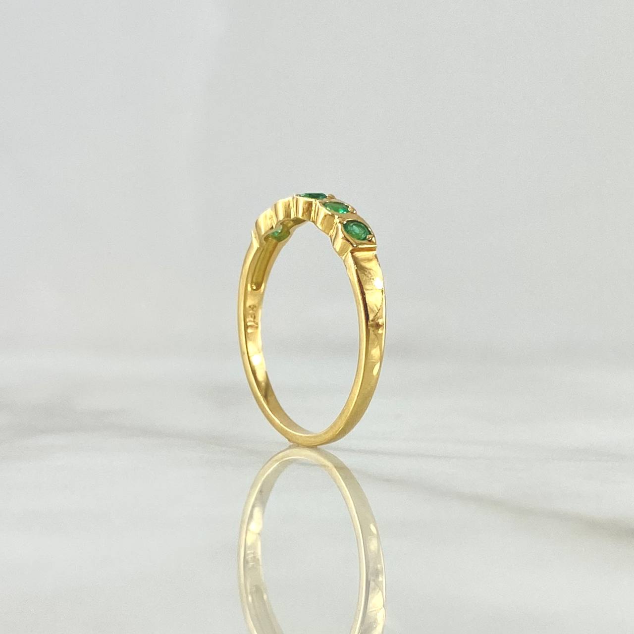 Anillo Esferas 2.05gr T7 1/4 Esmeraldas 26pts Oro Amarillo (Joya)