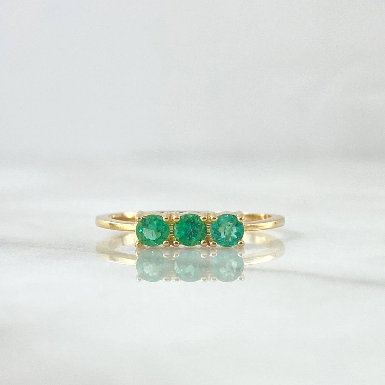 Anillo Trinity 1.9gr T6 1/2 Esmeraldas 36pts Oro Amarillo (Joya)