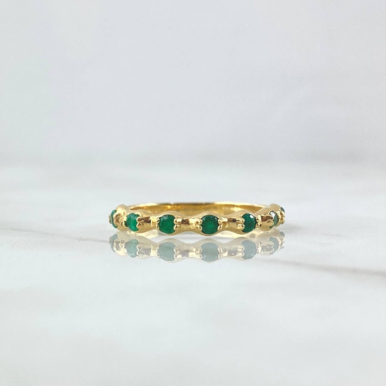 Anillo Segmentos Sumergidos 2.2gr T7 1/4 Esmeraldas 22pts Oro Amarillo (Joya) ©