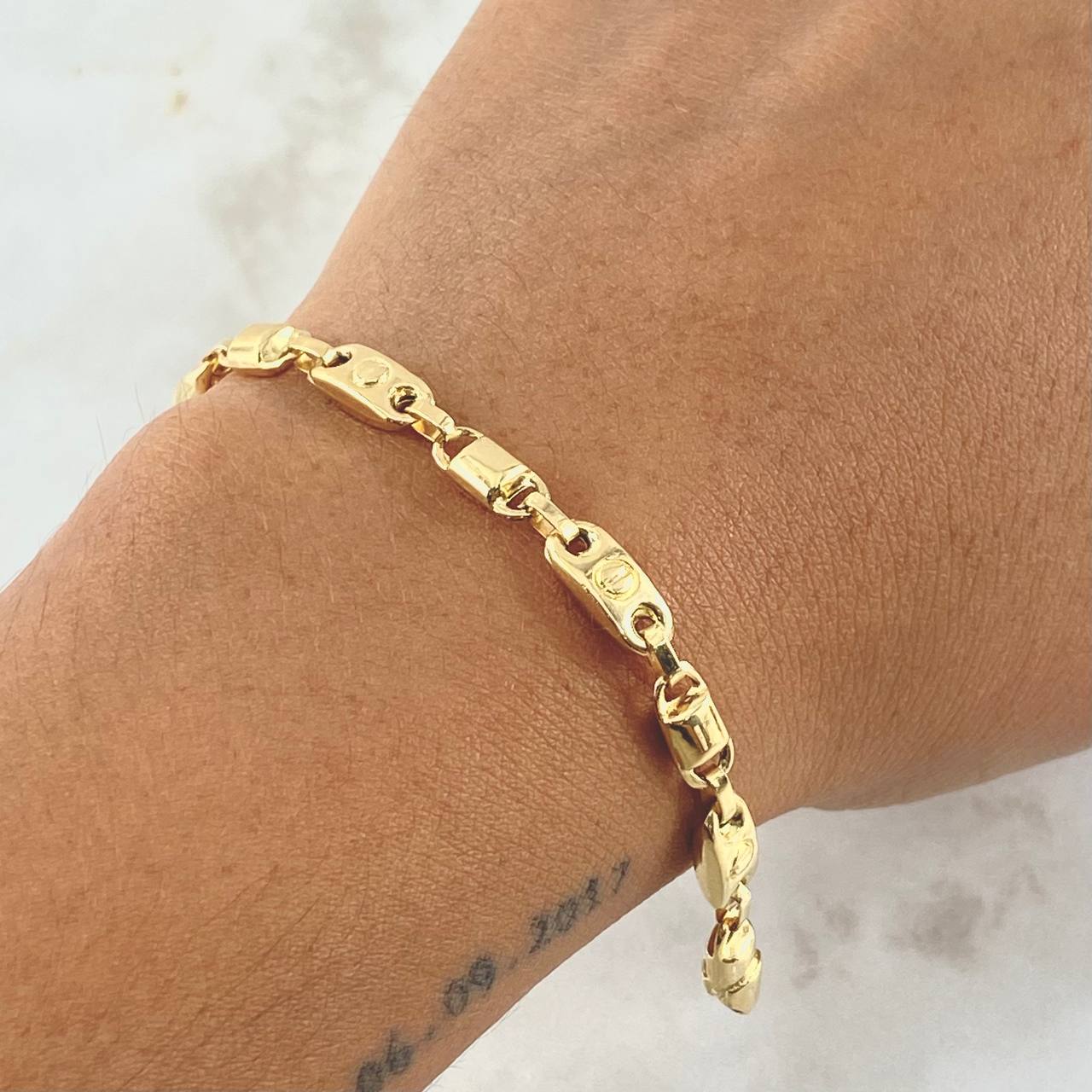Pulso Rustico Tornillo Combinado 6.1gr / 18.5cm / 4mm-6mm Liso Oro Amarillo 18K