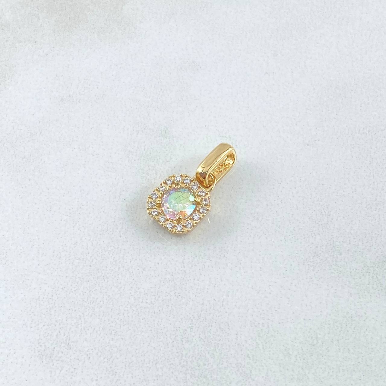 Dije Halo Cuadrado 1.15gr / 2cm / Circones Blancos - Tornasol Oro Amarillo 18K