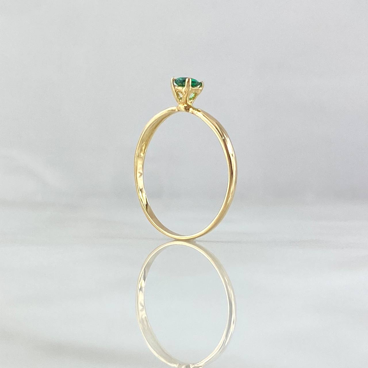 Anillo Solitario 1.05gr / T6 1/4 / Circon Verde Oro Amarillo 18K