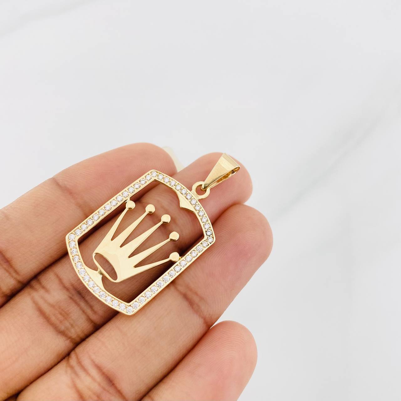 Dije Corona 3.2g / 4cm Oro Amarillo 18K