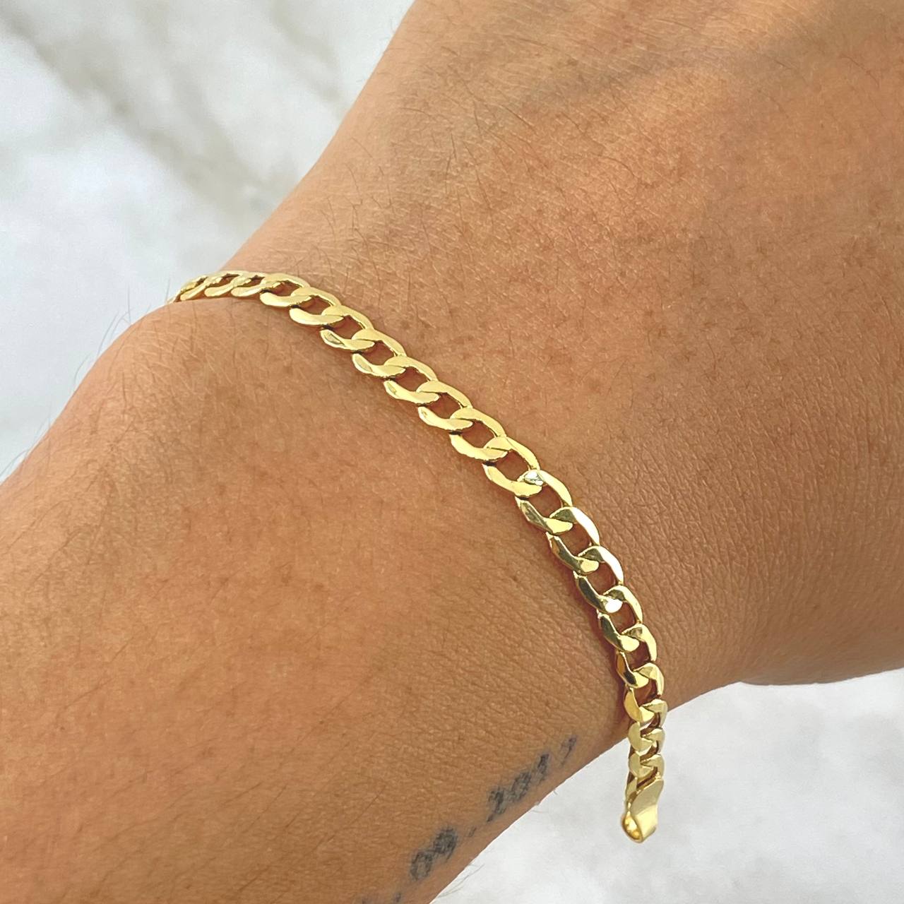 Pulso Cubana 3.3gr / 21cm / 4.4mm Oro Amarillo +0 18K