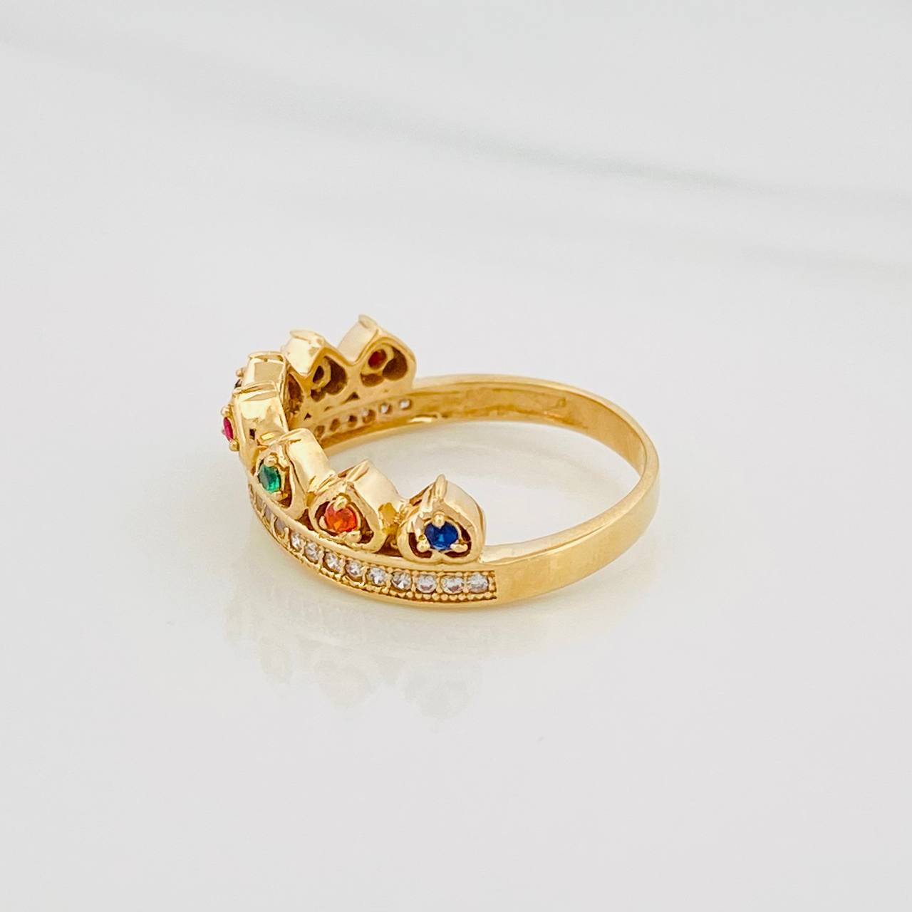 Anillo Tiara Corazones 4.2g / T6 3/4 Oro Amarillo 18K