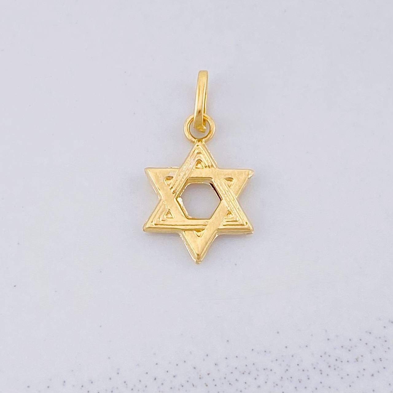 Dije Estrella de David 0.35g / 1.6cm Oro Amarillo 18K