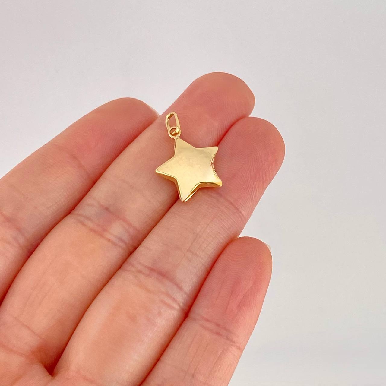 Dije Estrella Lisa 0.8g / 2cm Oro Amarillo 18K