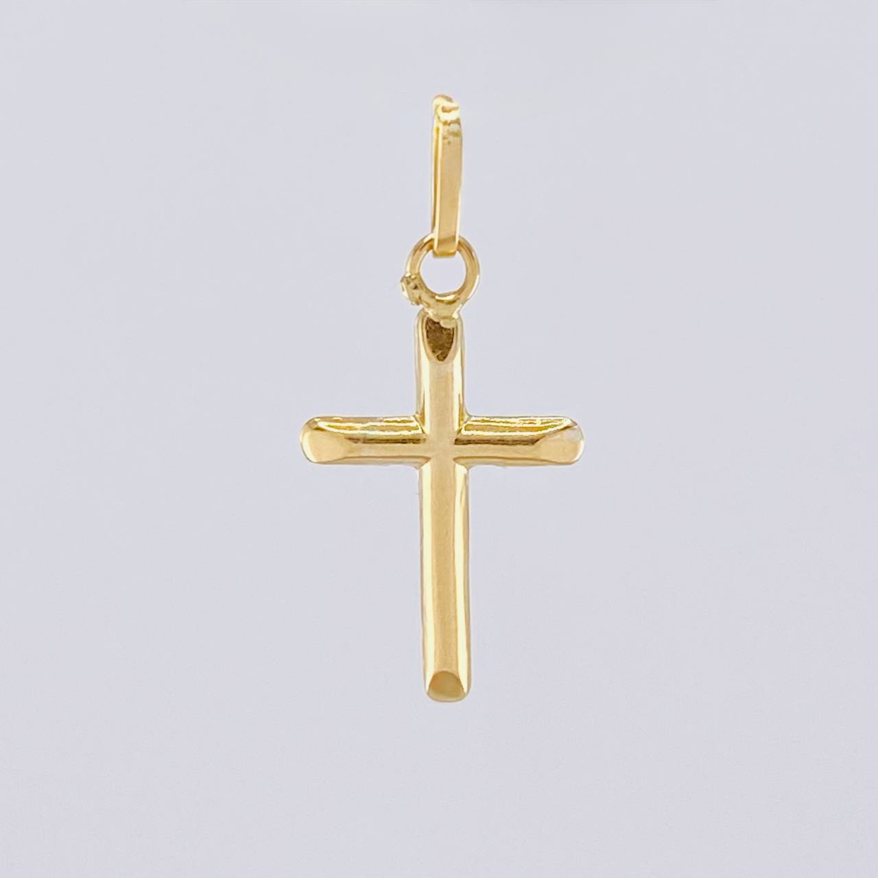Dije Cruz Puntas Planas 0.25g / 2cm Oro Amarillo 18K