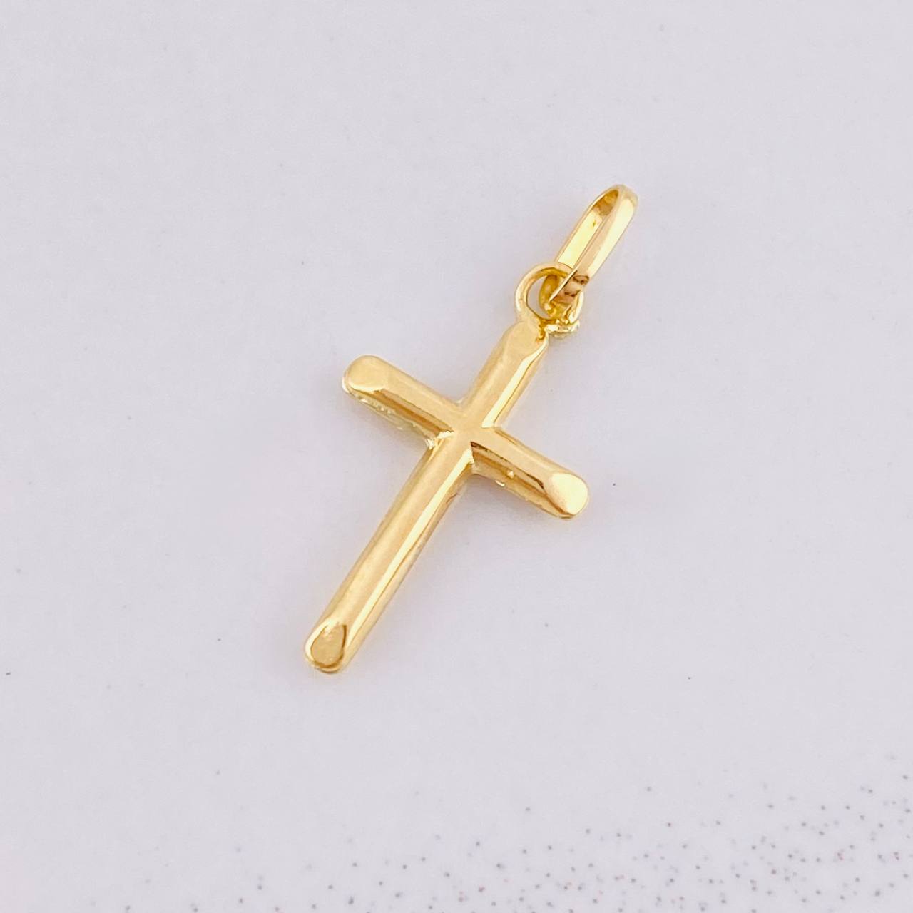 Dije Cruz Puntas Planas 0.3g / 2cm Oro Amarillo 18K