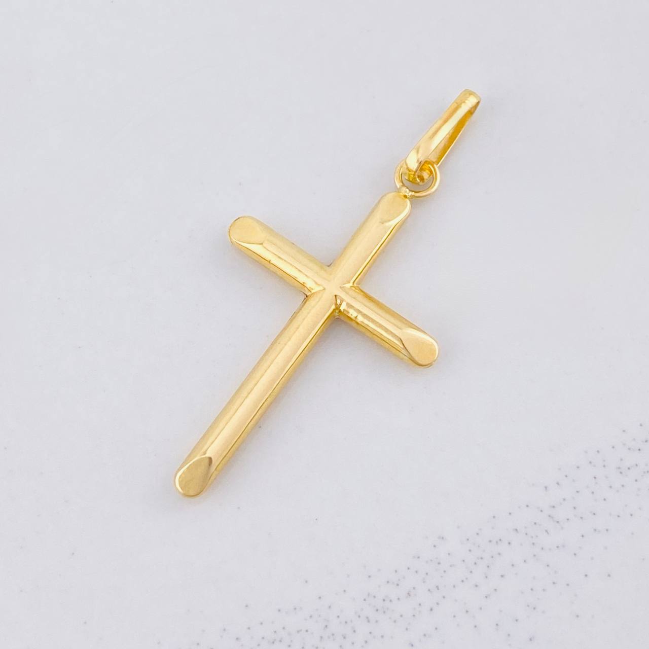 Dije Cruz Puntas Planas 0.7g / 3.5cm Oro Amarillo 18K