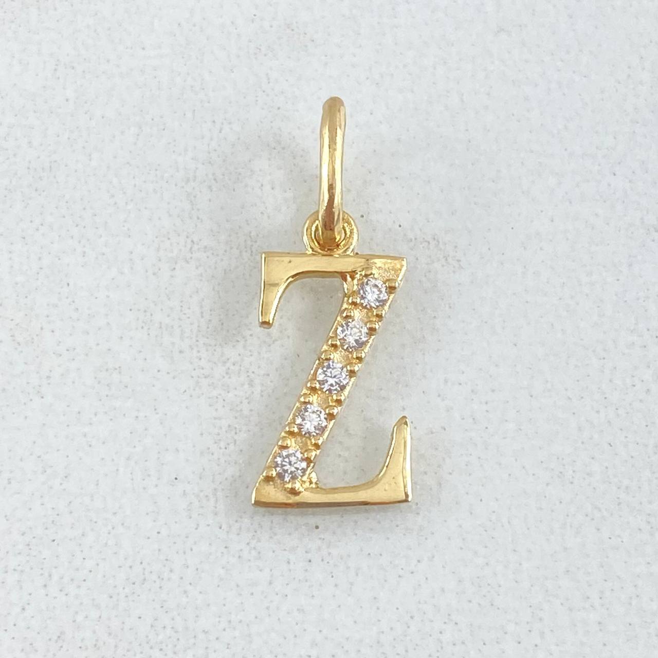 Dije Letra Z Silueta 0.7gr / 2cm / Oro 18K