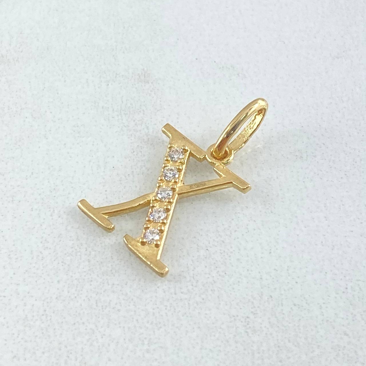 Dije Letra X Silueta 0.85gr / 2cm / Oro 18K