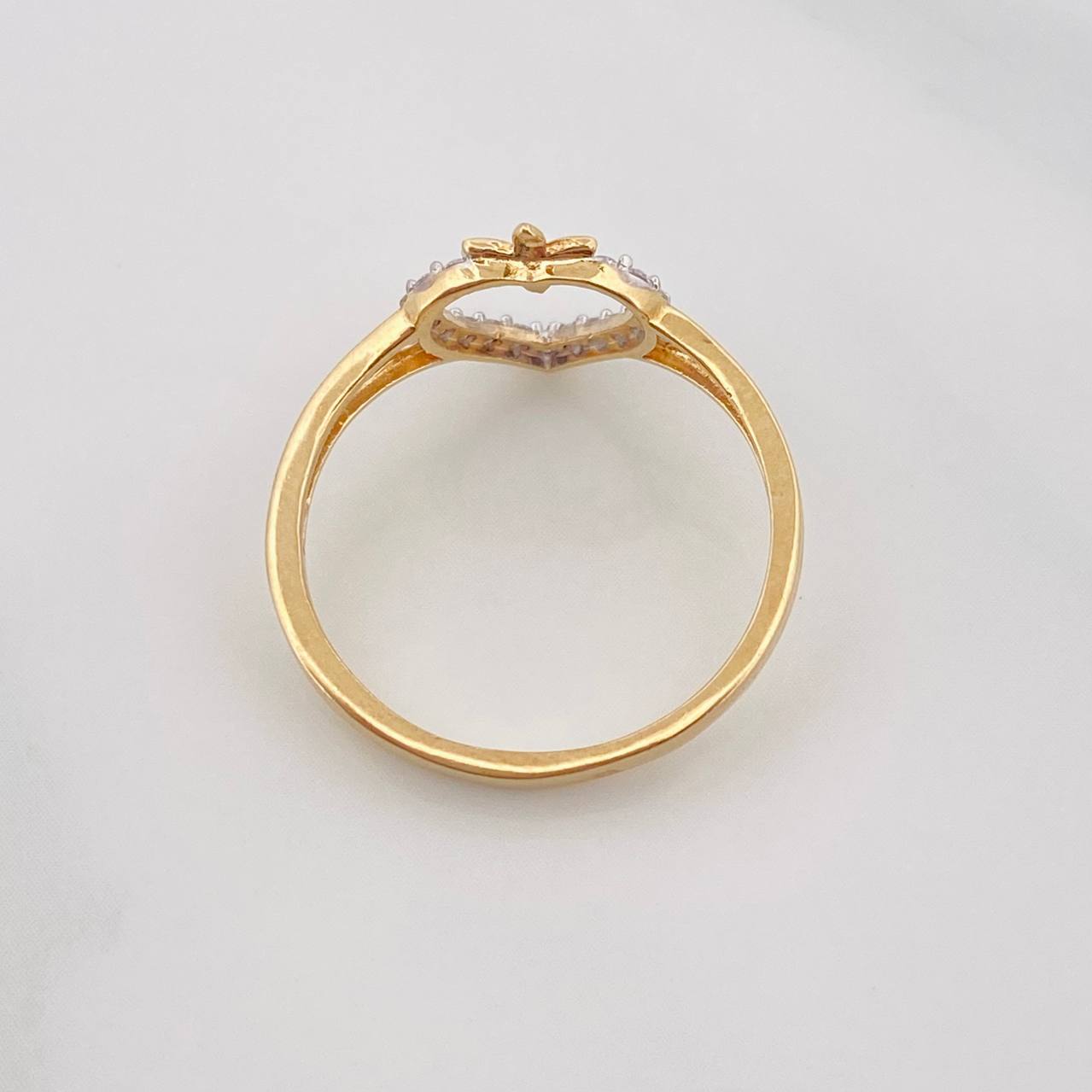 Anillo Corazon Flor 2.15g / T7 1/2 Oro Amarillo 18K