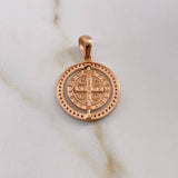 Dije San Benito 4.45gr / 3.2cm / Circones Blancos Oro Rosa 18K $