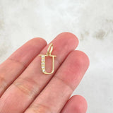 Dije Letra U Silueta 0.6gr / 2cm / Oro 18K