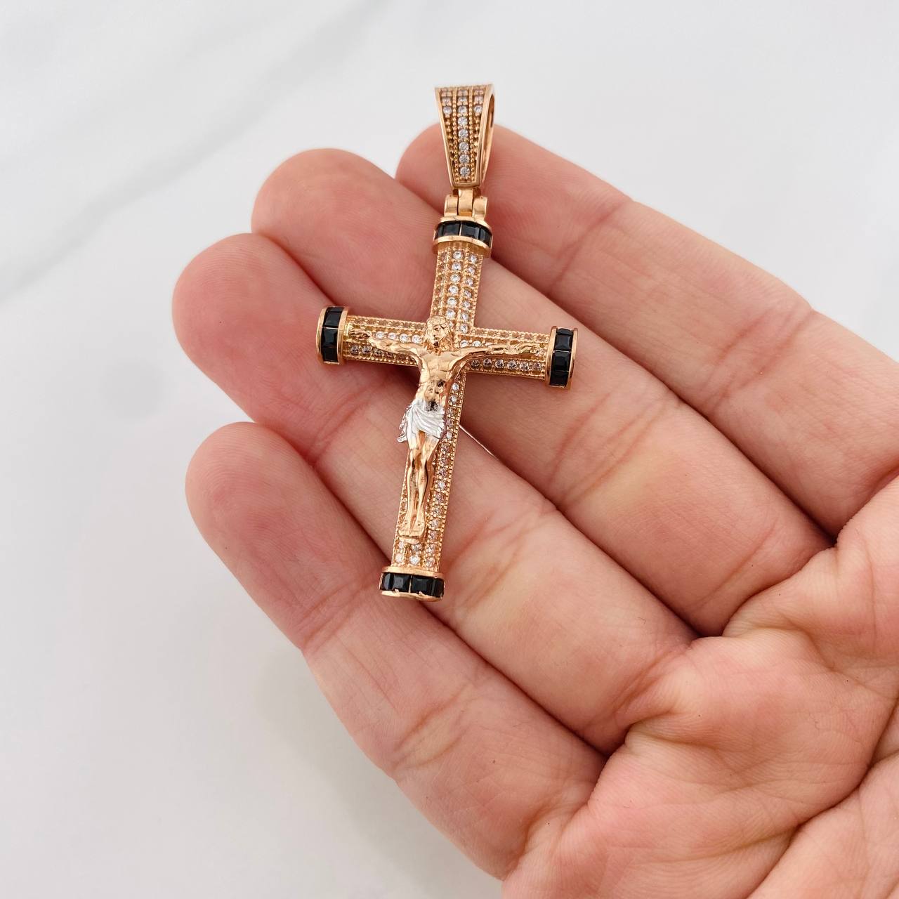 Dije Cruz Cristo 7.7g / 5.3cm Dos Oros Blanco Rosa 18K