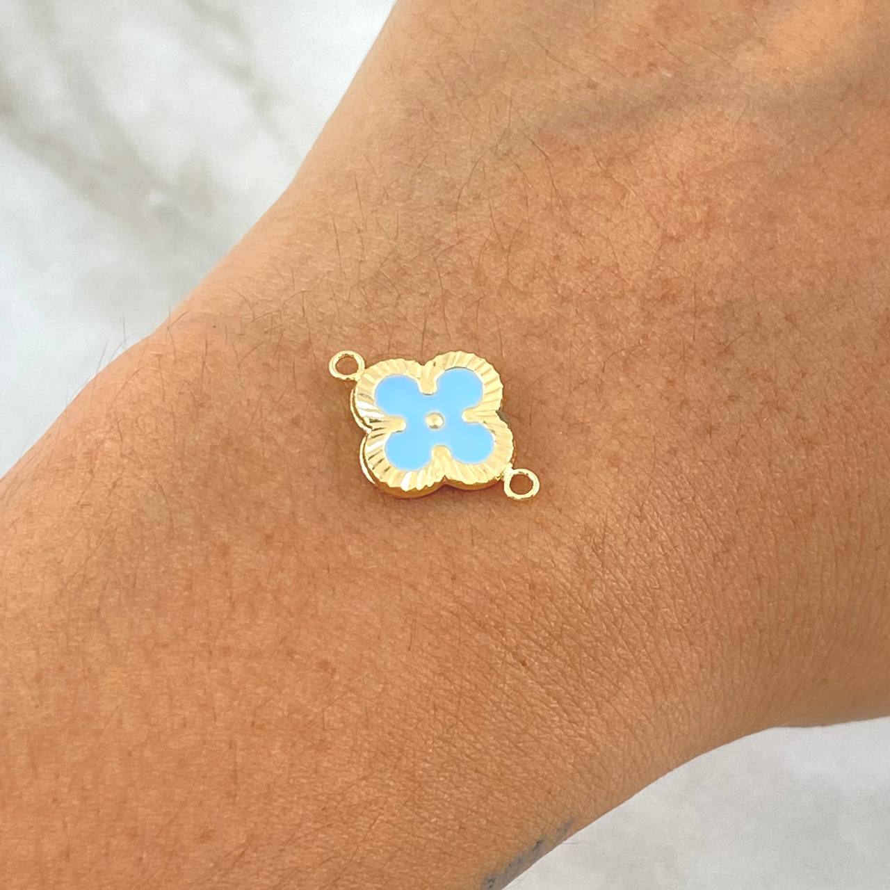 Herraje Trebol VCyA 1gr / 2cm / Diamantado Resina Azul Celeste Oro Amarillo Nac.Esp. 18K *