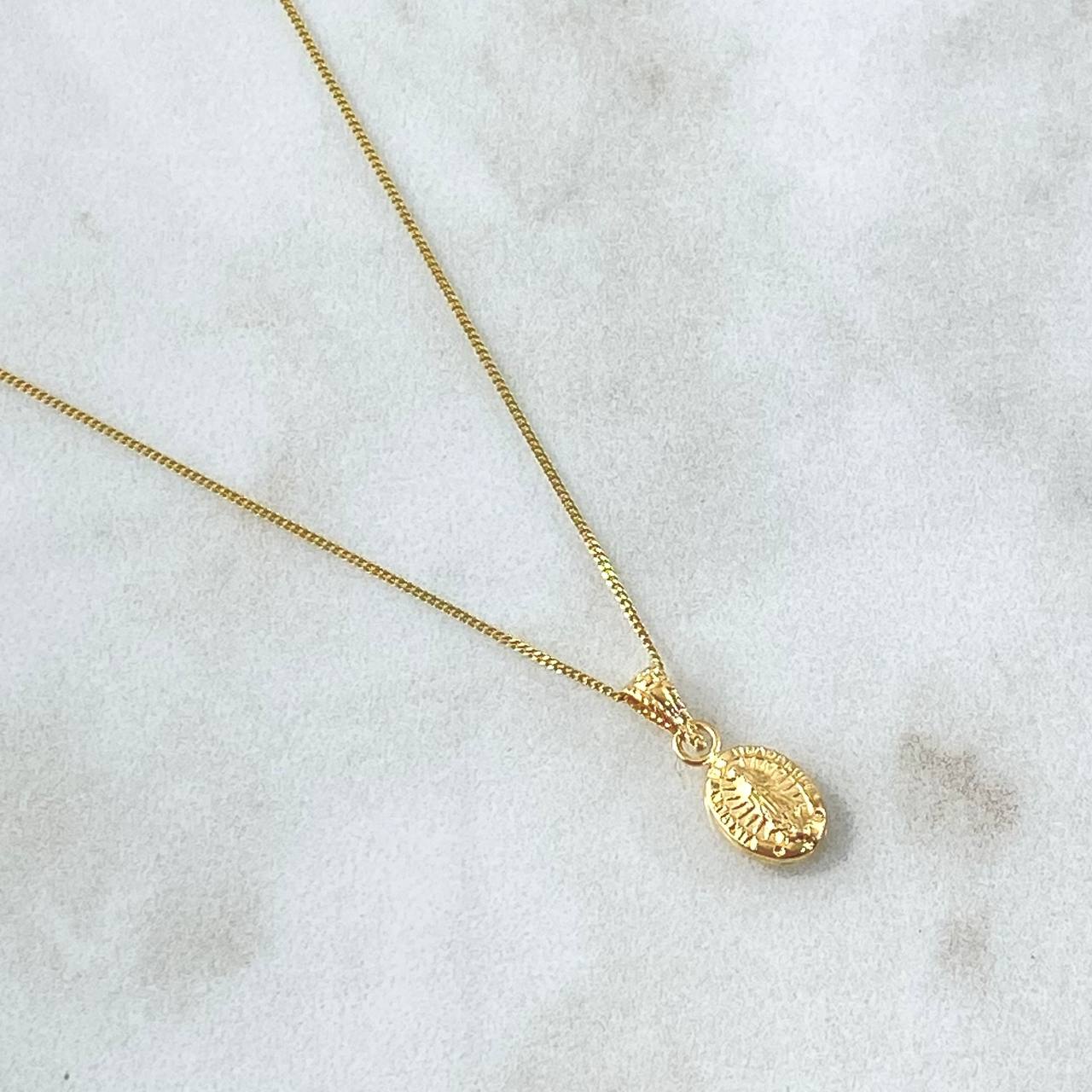 Set Cadena Cubana 1.05gr / 45cm / 0.7mm + Dije Virgen Guadalupe 0.35gr / 1.5cm Cargador Bordeado Oro Amarillo 18K (Oferta) ©