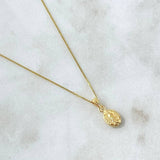 Set Cadena Cubana 1.05gr / 45cm / 0.7mm + Dije Virgen Guadalupe 0.35gr / 1.5cm Cargador Bordeado Oro Amarillo 18K (Oferta) ©