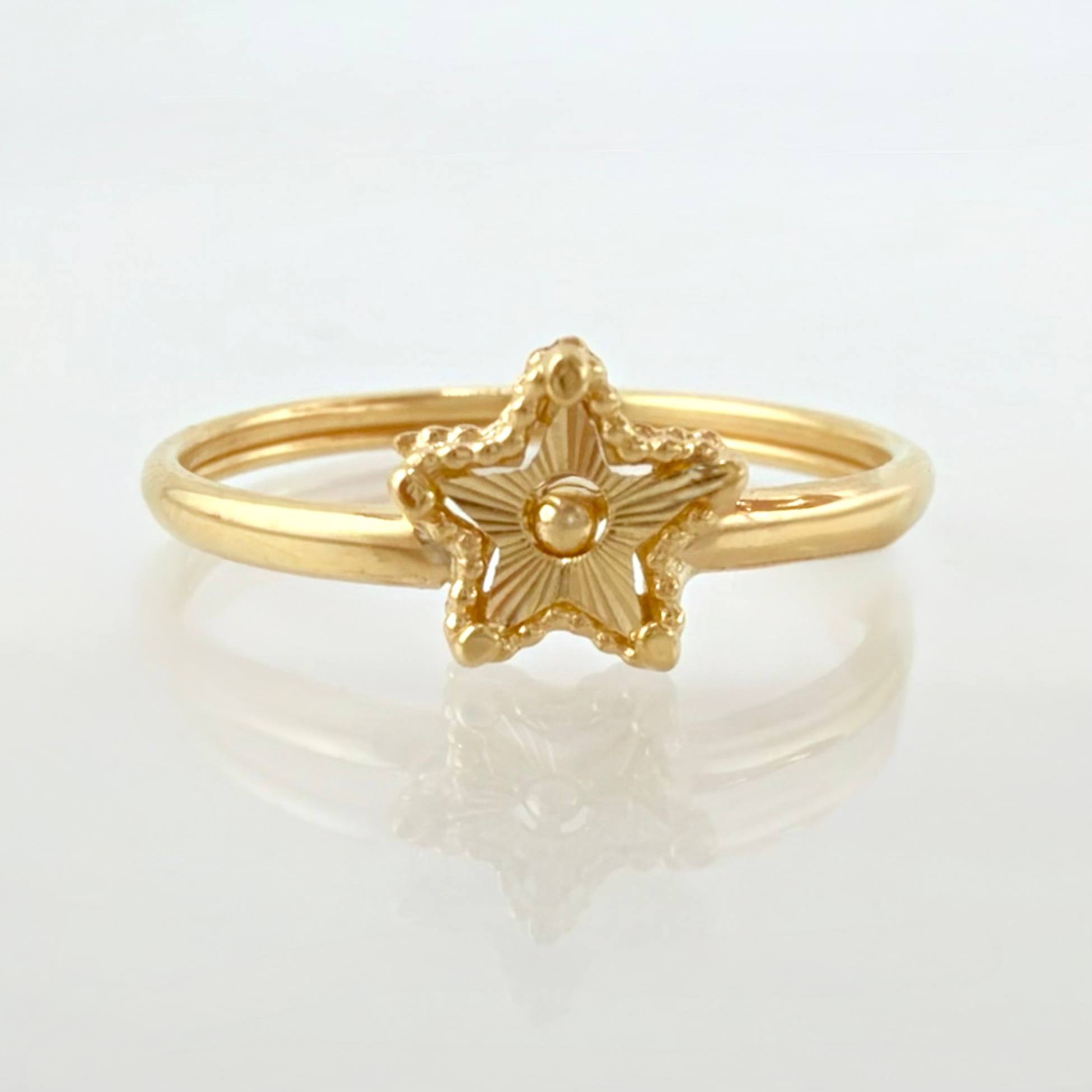 Anillo Estrella Diamantada 1gr / T7 / Oro Amarillo 18K *