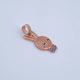 Dije Conejo 2.2gr / 2.8cm / Circones Azules Blancos Oro Rosa 18K &