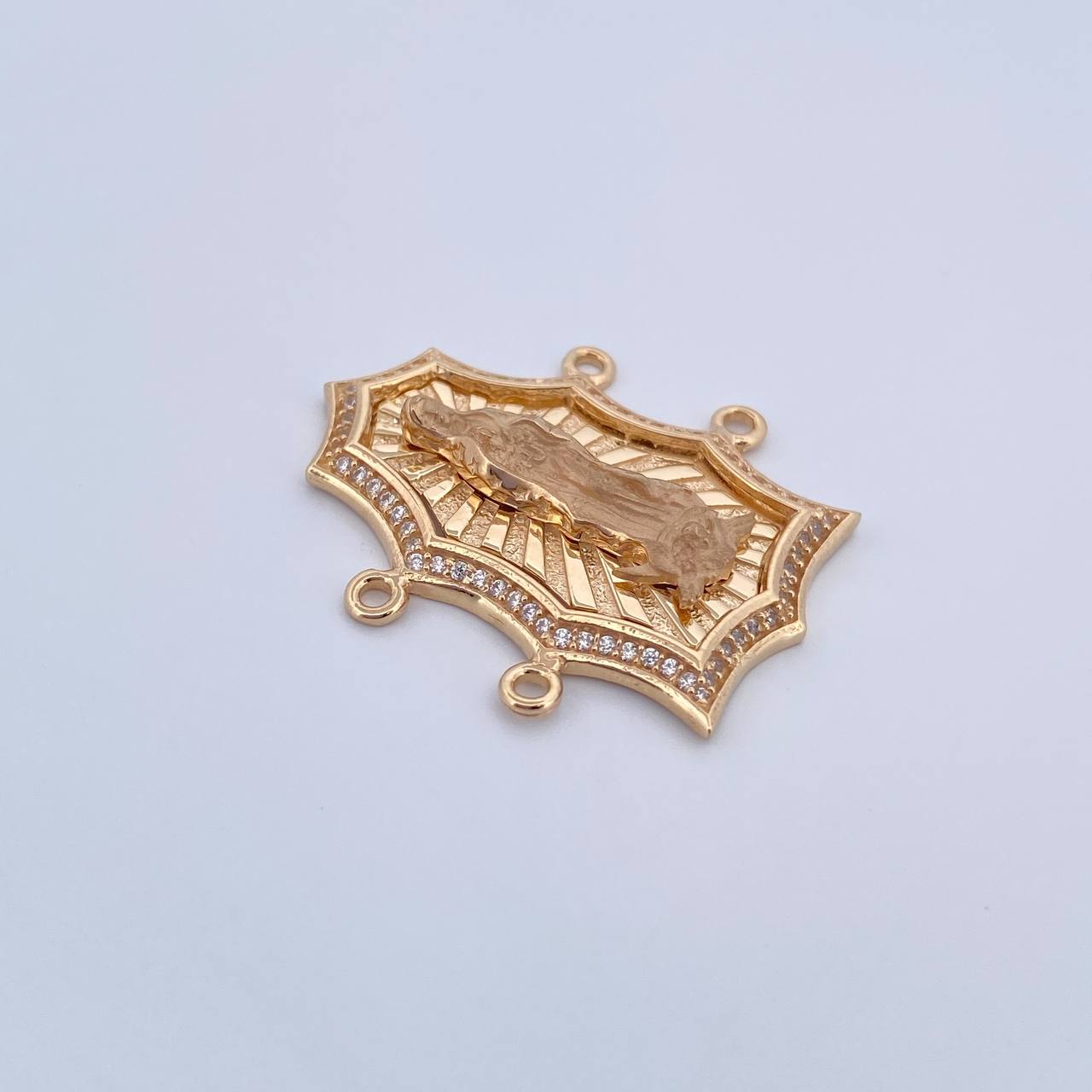 Herraje Virgen Guadalupe 6.75gr / 3cm / Circones Blancos Dos Oros Amarillo Blanco 18K &