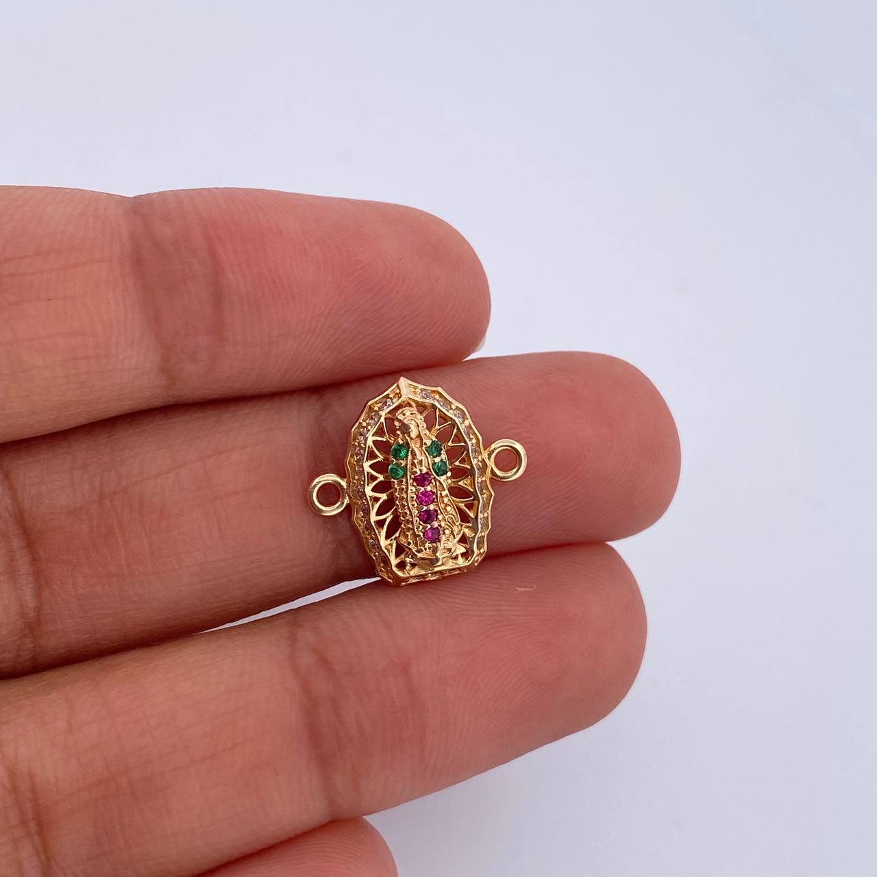Herraje Virgen Guadalupe 1.15gr / 1.4cm / Circones Fucsias Verdes Blancos Oro Amarillo 18K