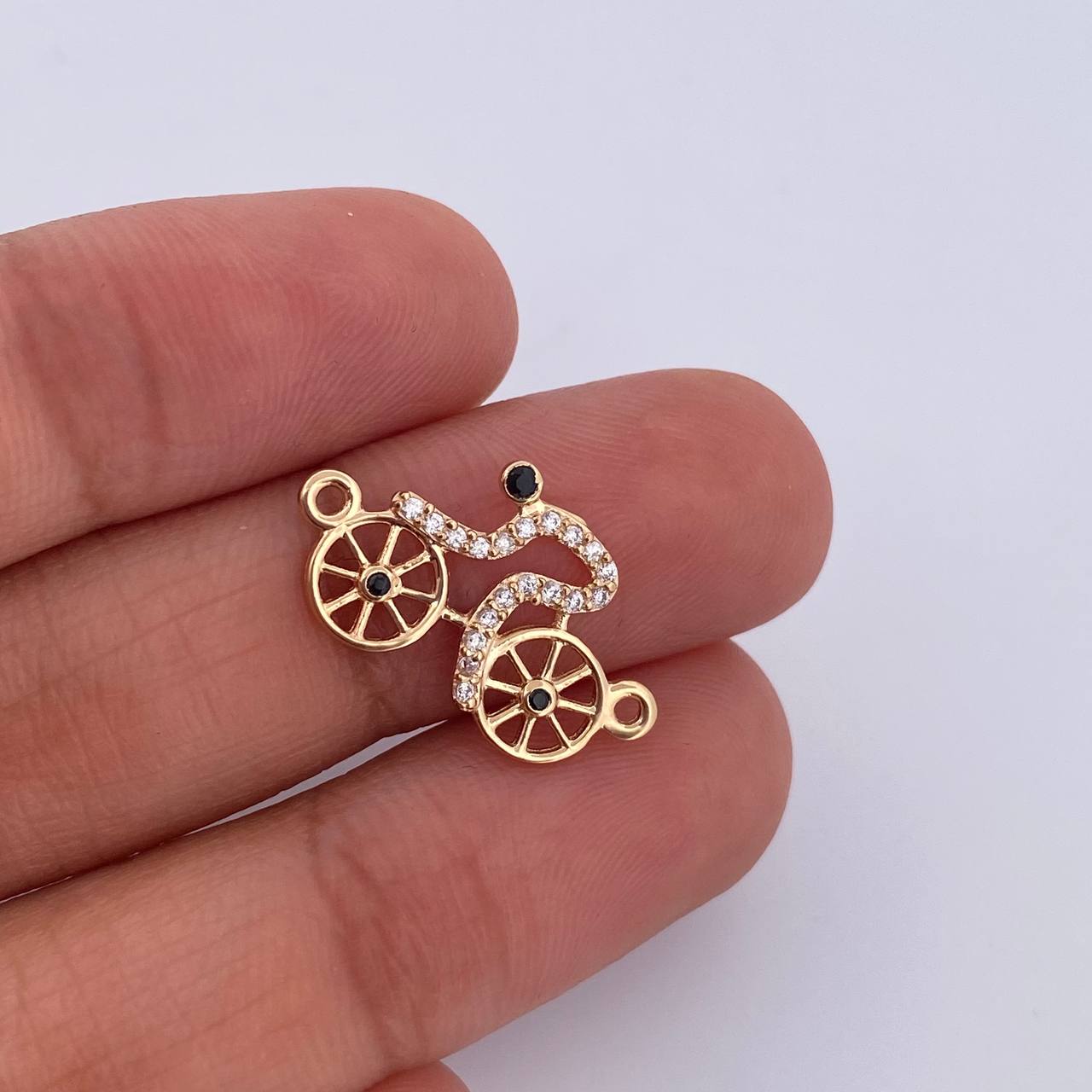 Herraje Bicicleta 0.95gr / 2cm / Circones Negros Blancos Oro Amarillo 18K &