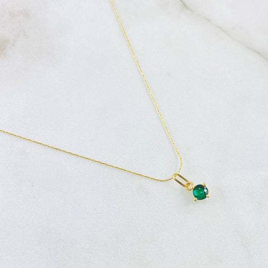 Set Cadena y Dije Aguja Trenzada + Piedra 1.25gr / 45cm / Oro Amarillo 18K (Oferta) ©