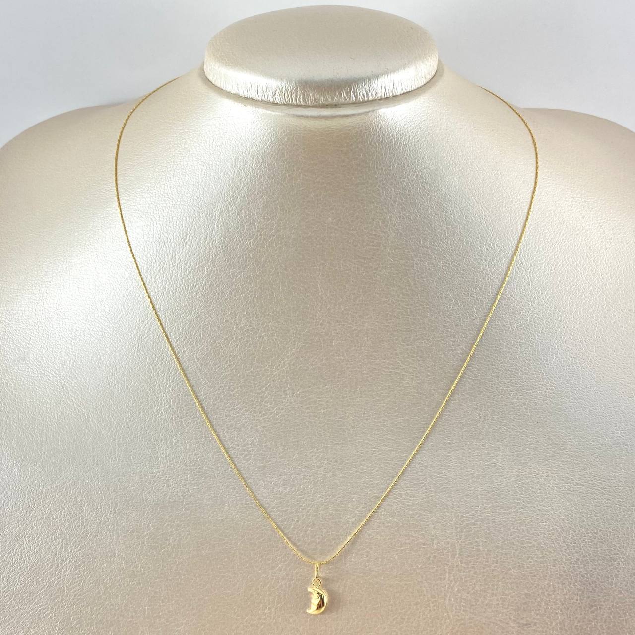 Set Cadena y Dije Aguja Trenzada + Luna 1.15gr / 45cm / Oro Amarillo 18K (Oferta) ©