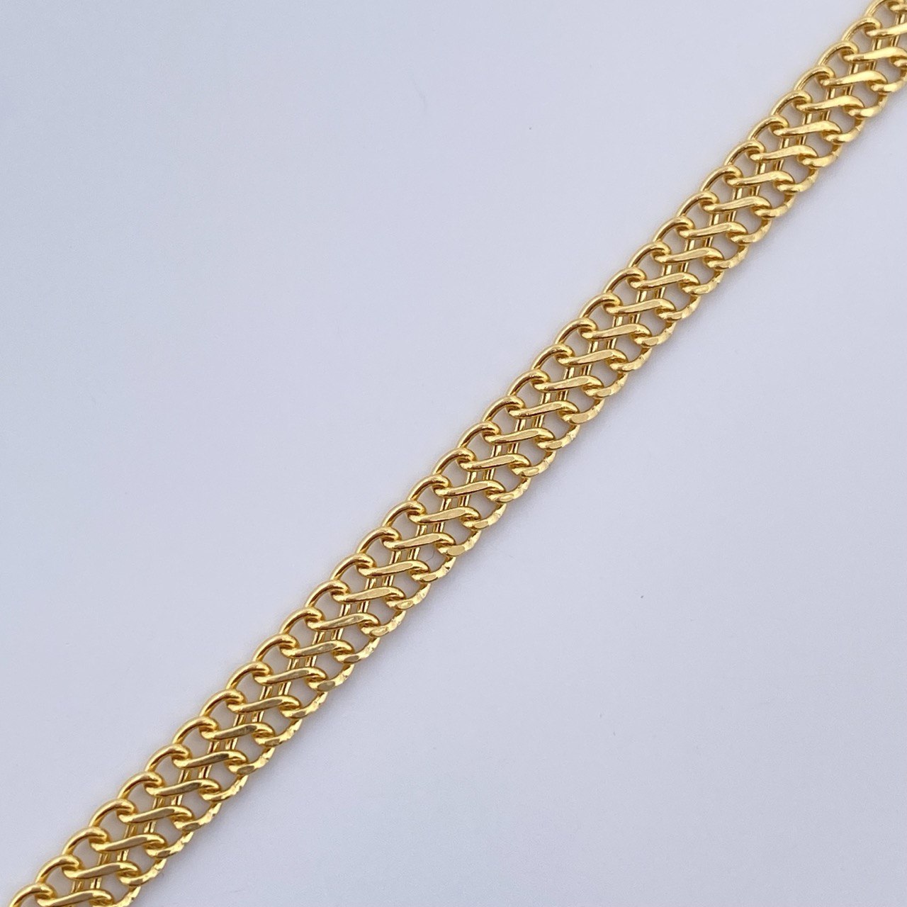 Pulso Sedusa 2.25gr / 18.8cm / +3 Oro 18K &