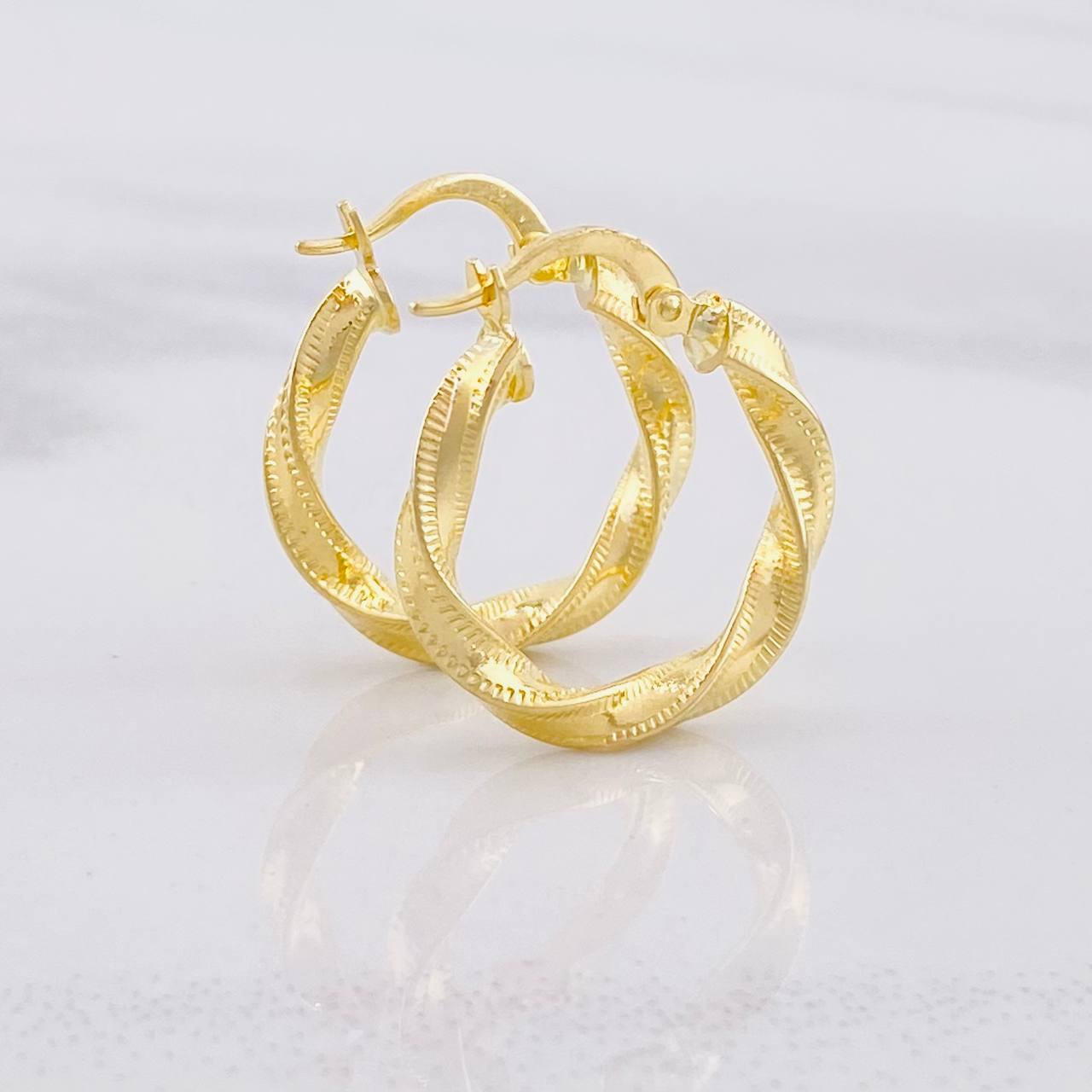 Candongas Asby 1.95g / 2.2cm Oro Amarillo 18K
