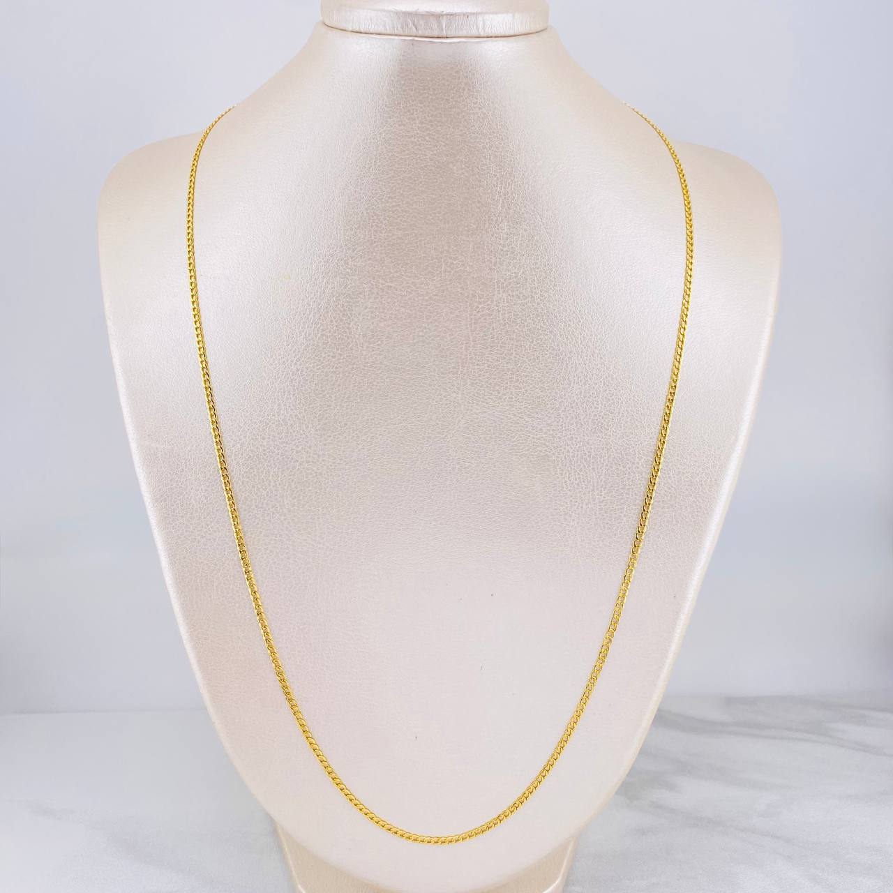 Cadena Cubana 2.55g / 60cm / 2.09mm Oro Amarillo 18K