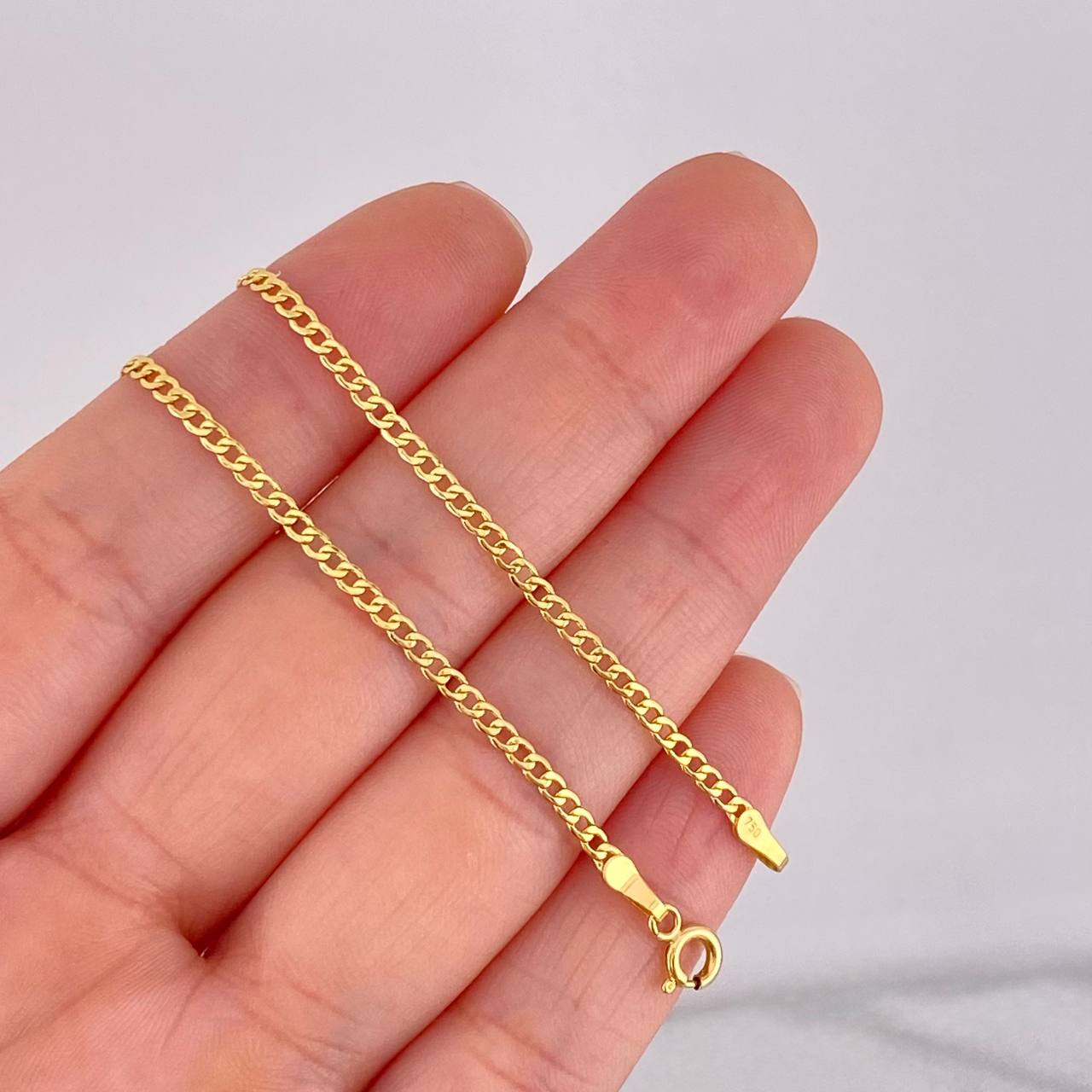 Cadena Cubana 2.55g / 60cm / 2.09mm Oro Amarillo 18K