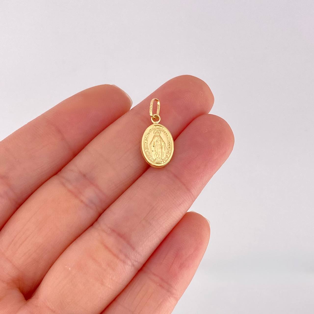 Dije Virgen Milagrosa 0.55g / 1.9cm Oro Amarillo 18K